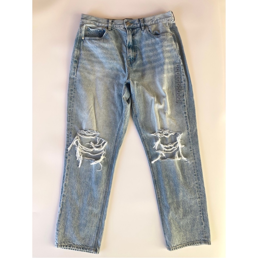 American Eagle | Ripped Mom Jean Distressed Size 12 Regular - Picture 2 of 14